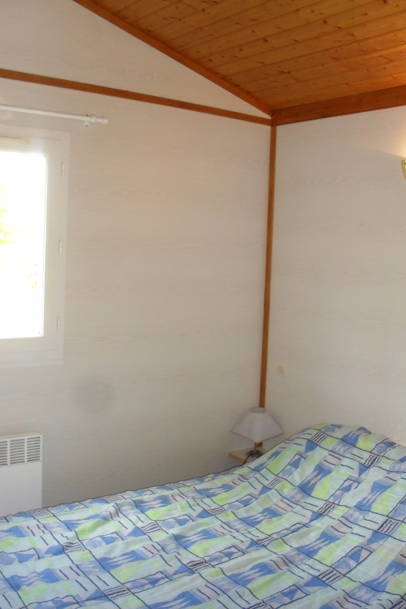 Chambre double : 1 lit double en 140