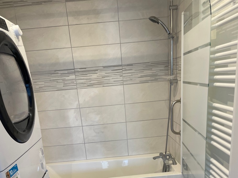 LAVE LINGE ET SÈCHE LINGE