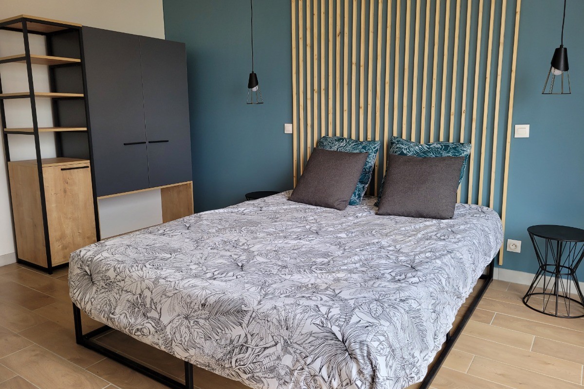 Grande chambre 14m2, lit queen size 160 x 200
