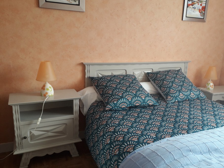 Chambre avec lit d'1,40 m
