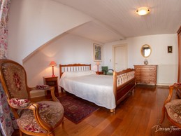 Chambre spacieuse avec lit double en 140