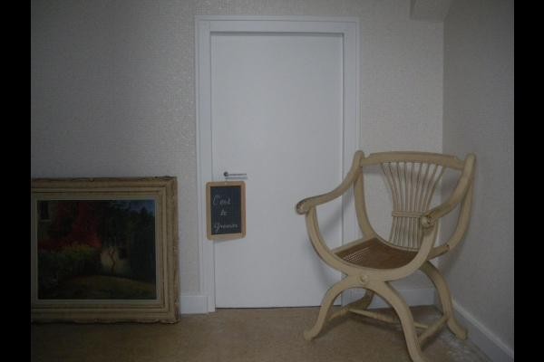 sur le palier à l'étage