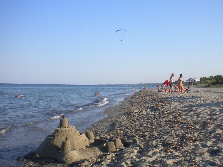 La plage de la résidence en fin de journée.