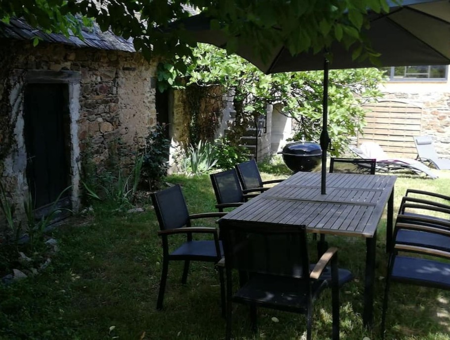 Espace détente et repas extérieur