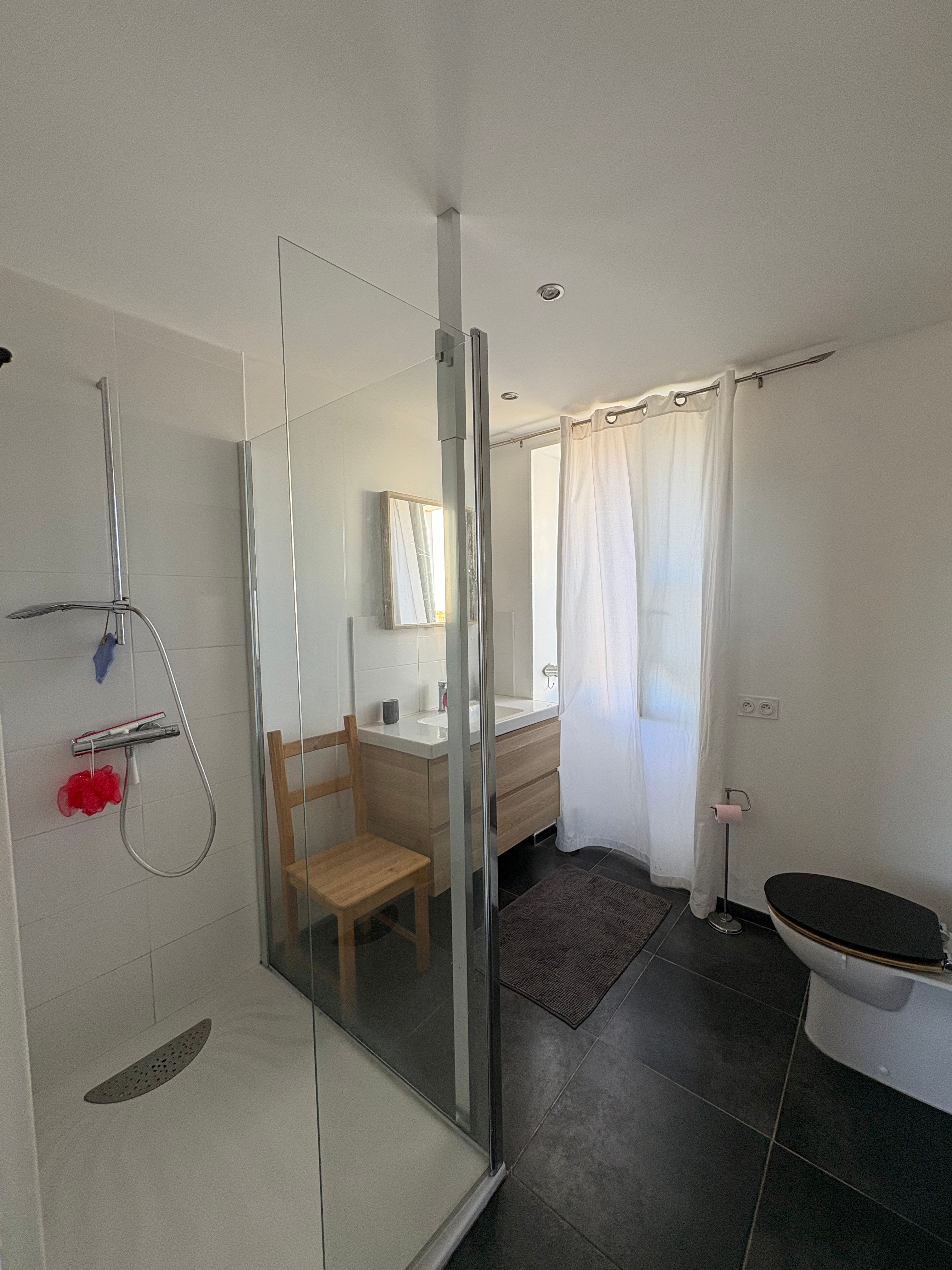 Hautefeuille_bathroom