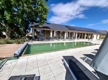 la piscine extérieure