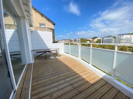 Large terrace fisherman's house Pornic