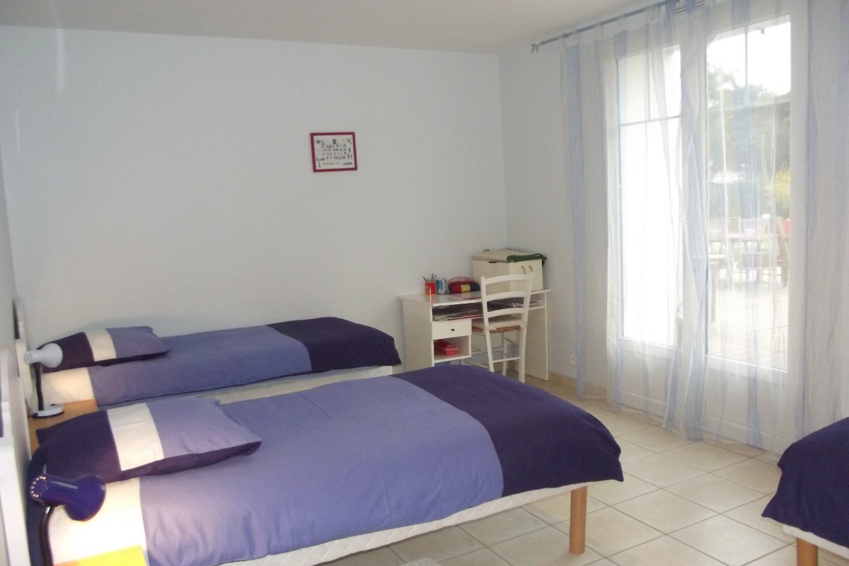 chambre 2 3 lits 90 couette 140x190