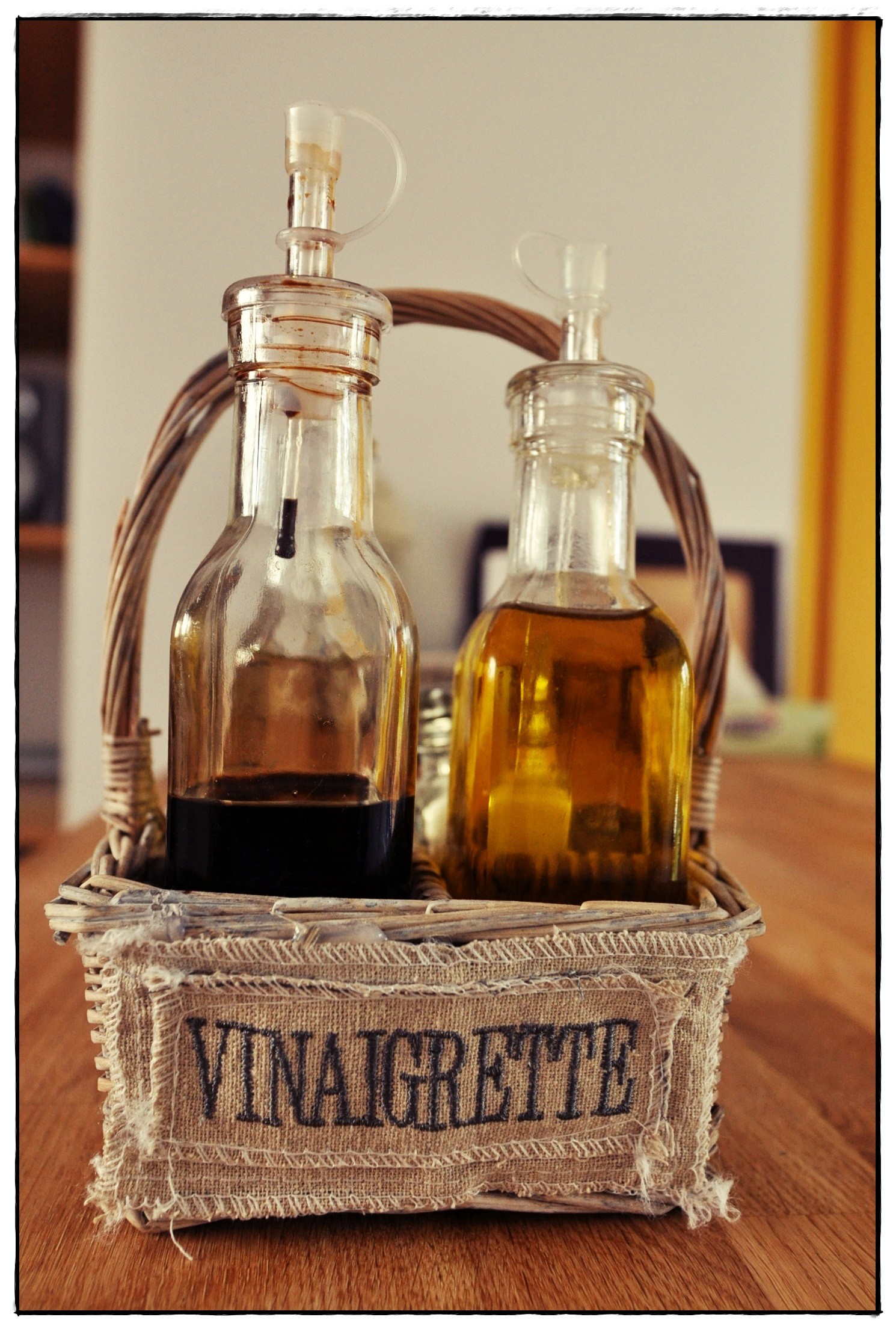 Pour votre confort, les produits d'entretien et l'épicerie de base sont là.