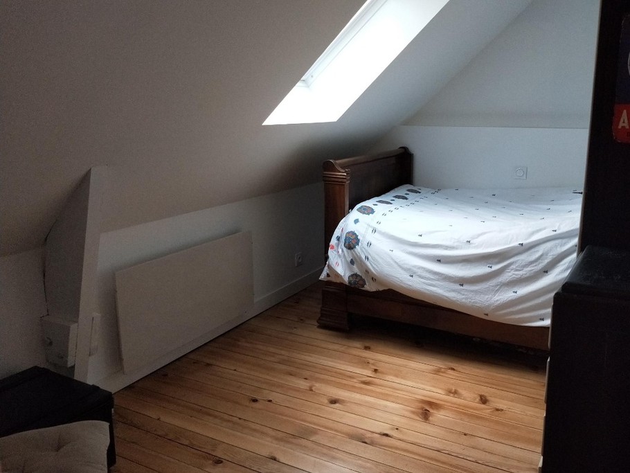 La chambre , lit 120 cmsx180, rangements