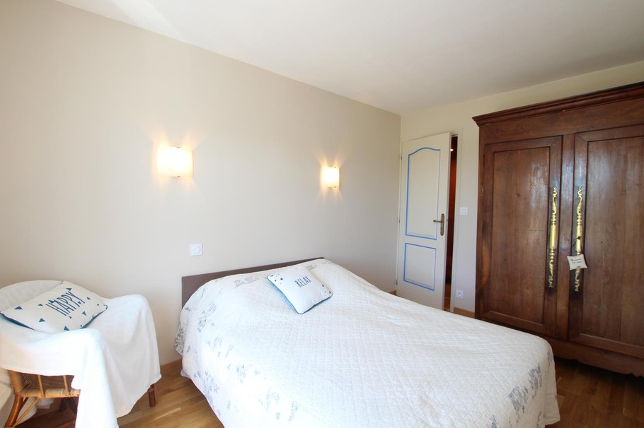 chambre à l'étage - vue jardin