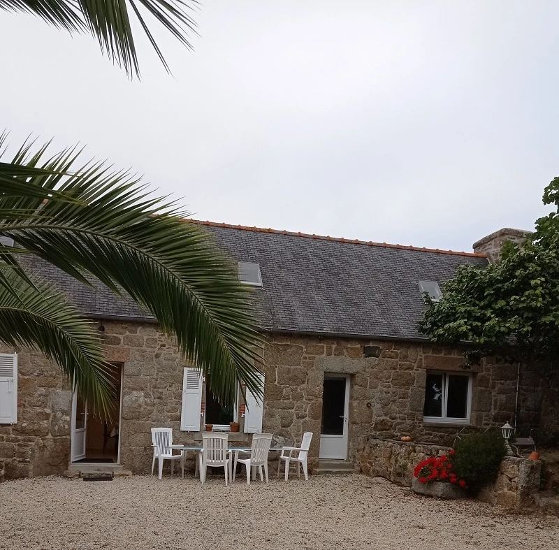 Le Calvez, location de vacances trévou-Tréguignec, Clévacances, vue extérieure