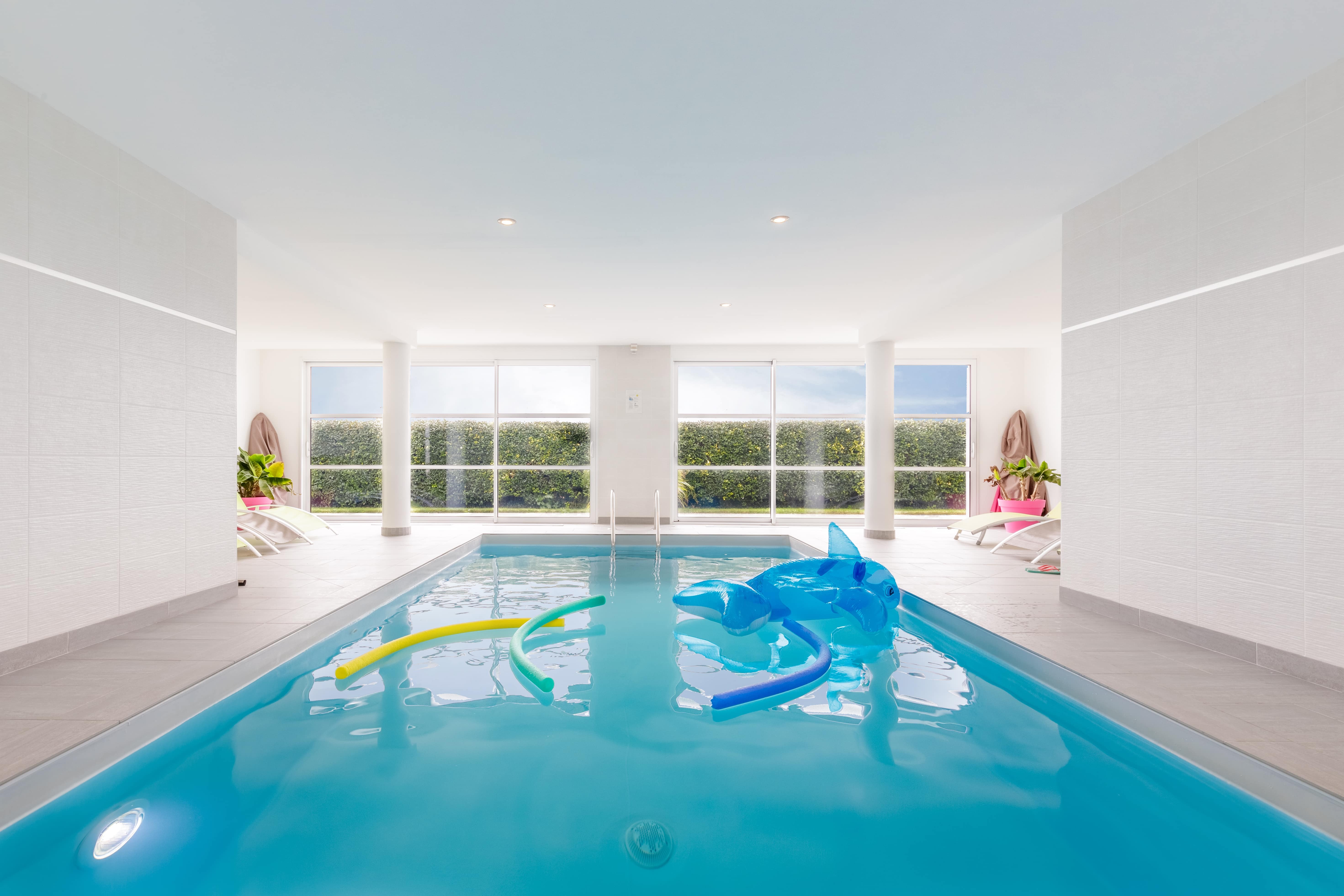 Piscine Intérieure Partagée à 29 degrés chauffée toute l'année 7m*3m50