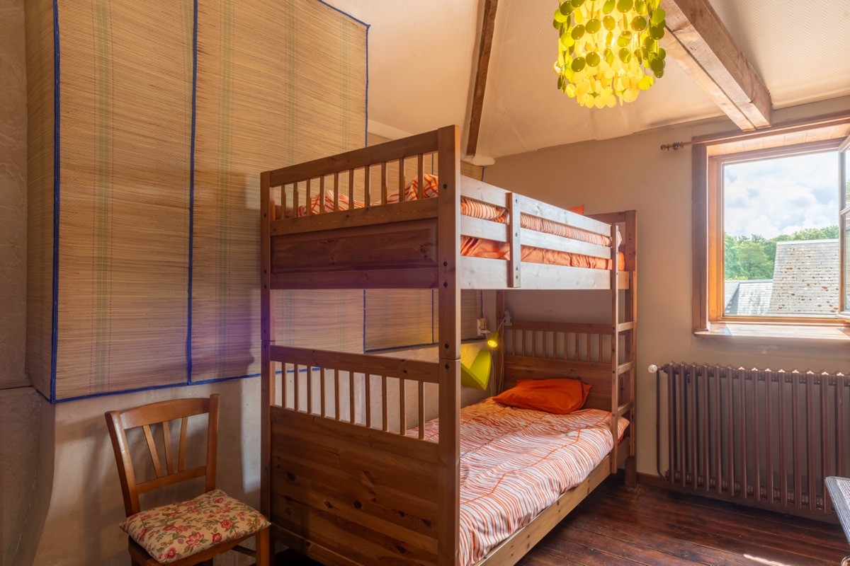 Chambre lits superposés 2ème étage (pièce traversante pour aller chambre lit double)