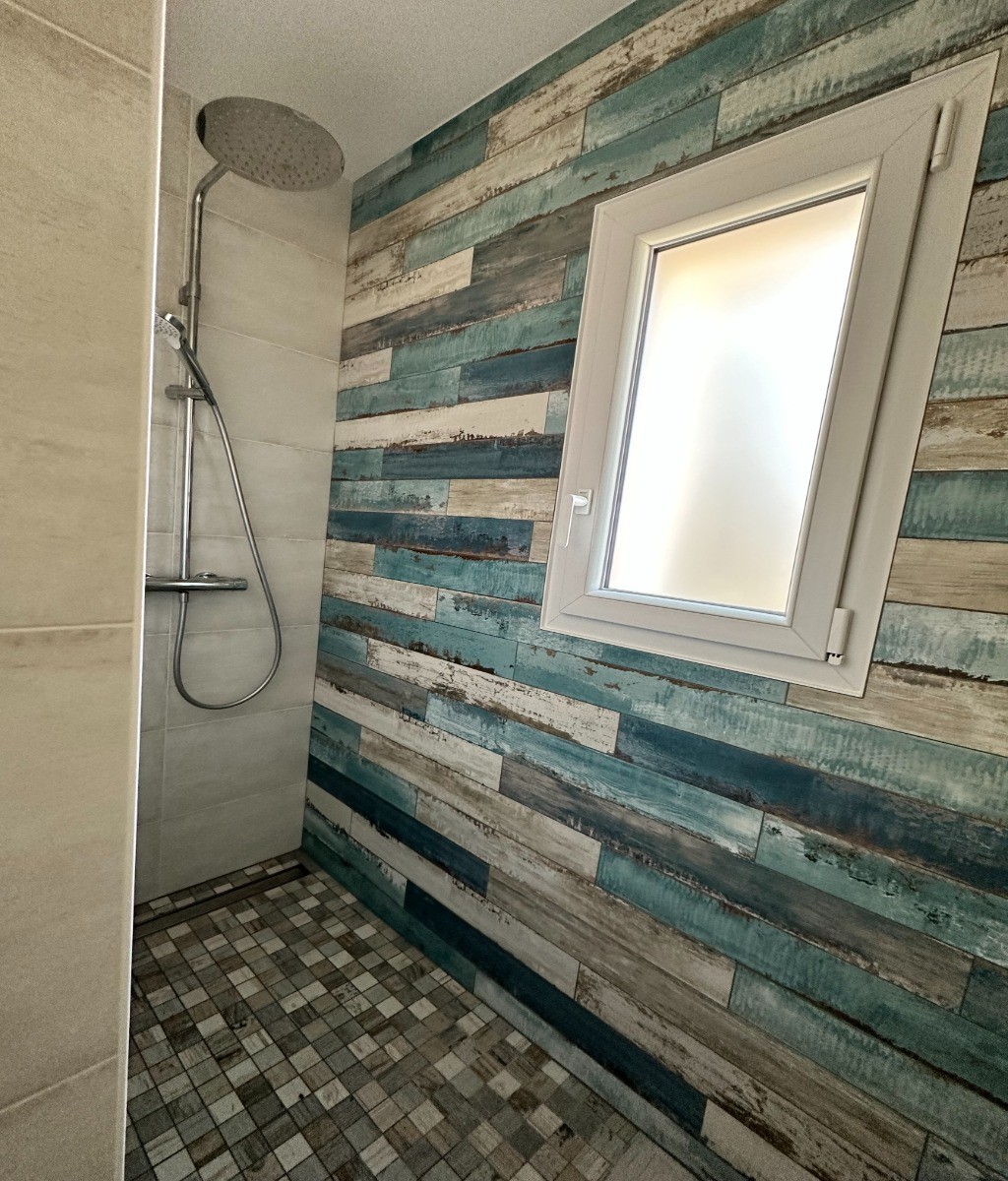 Salle d'eau à l'étage