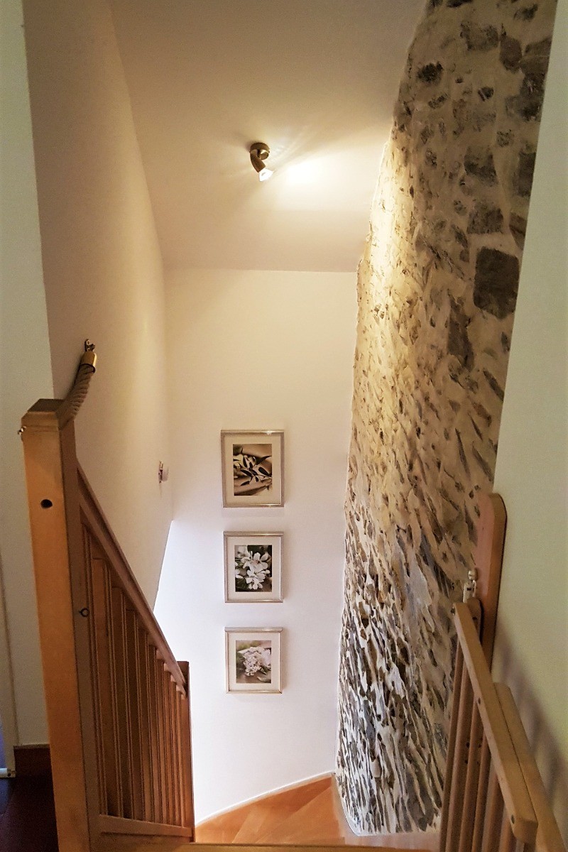 Escaliers avec portillon