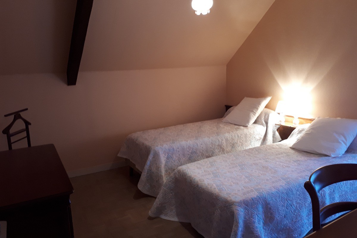 Chambre 2 lits N°1 à l'étage