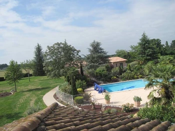 Vue piscine - Saint - Sulpice - Tarn -