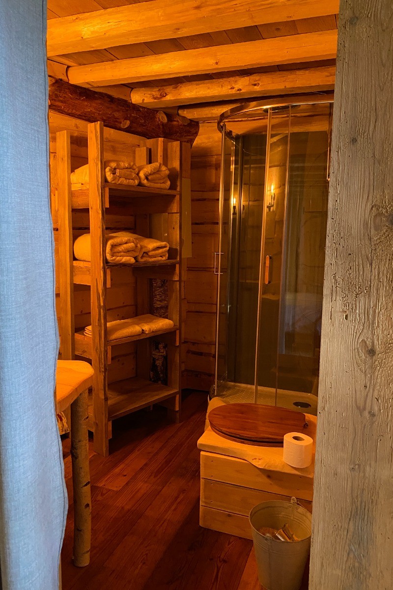 Salle d'eau Jules Verne - Les Cabanes du Lac de Pierre Percée