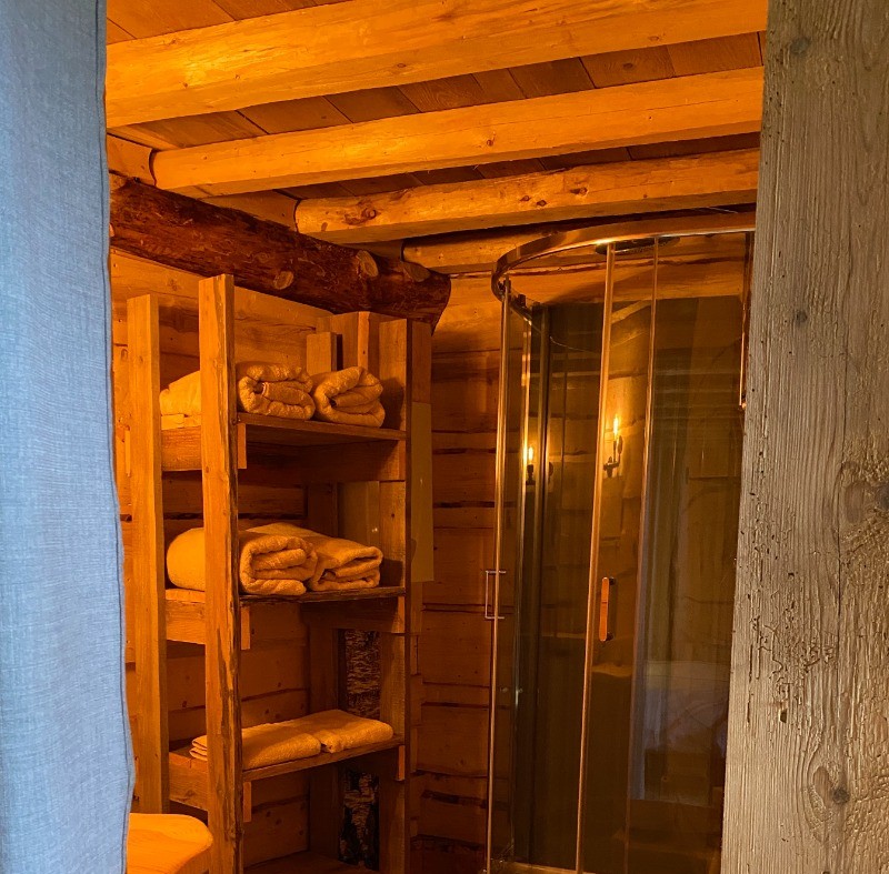 Salle d'eau Jules Verne - Les Cabanes du Lac de Pierre Percée