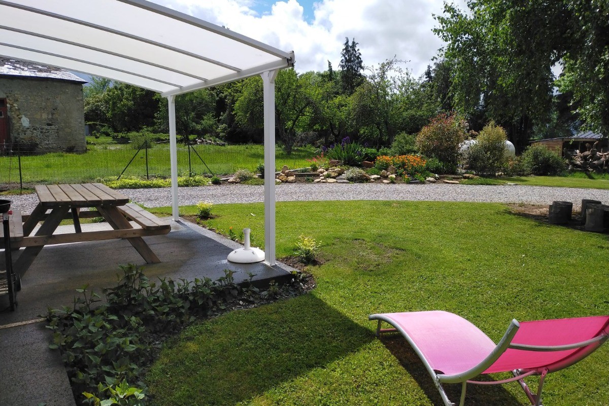 Terrasse couverte privative côté jardin