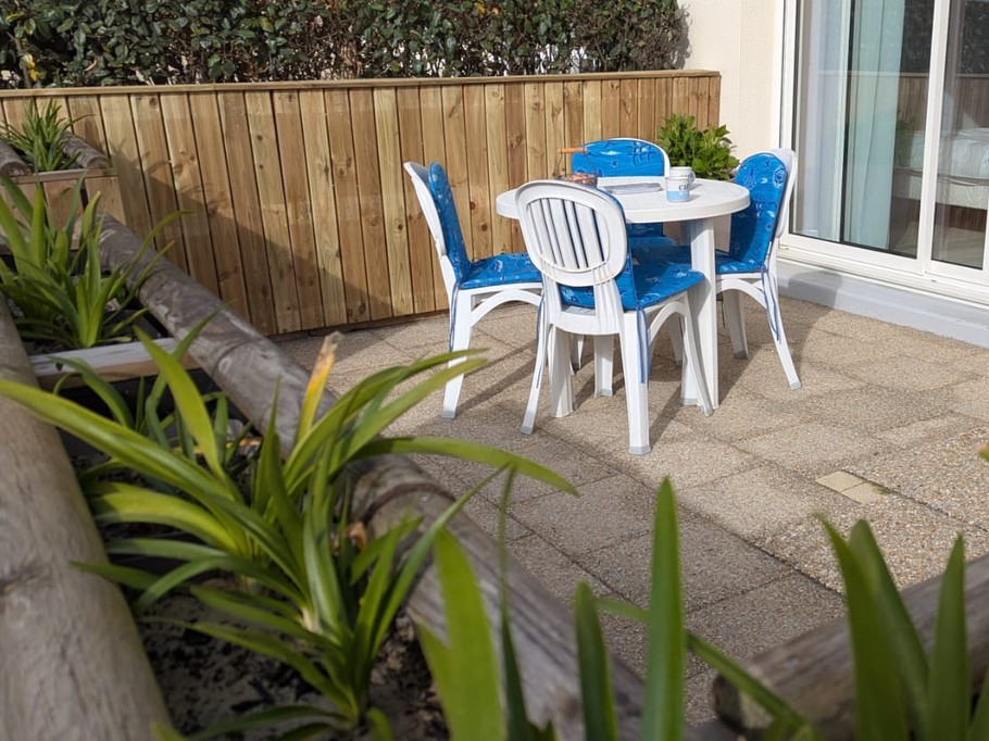 terrasse à l'arrière de l'appartement