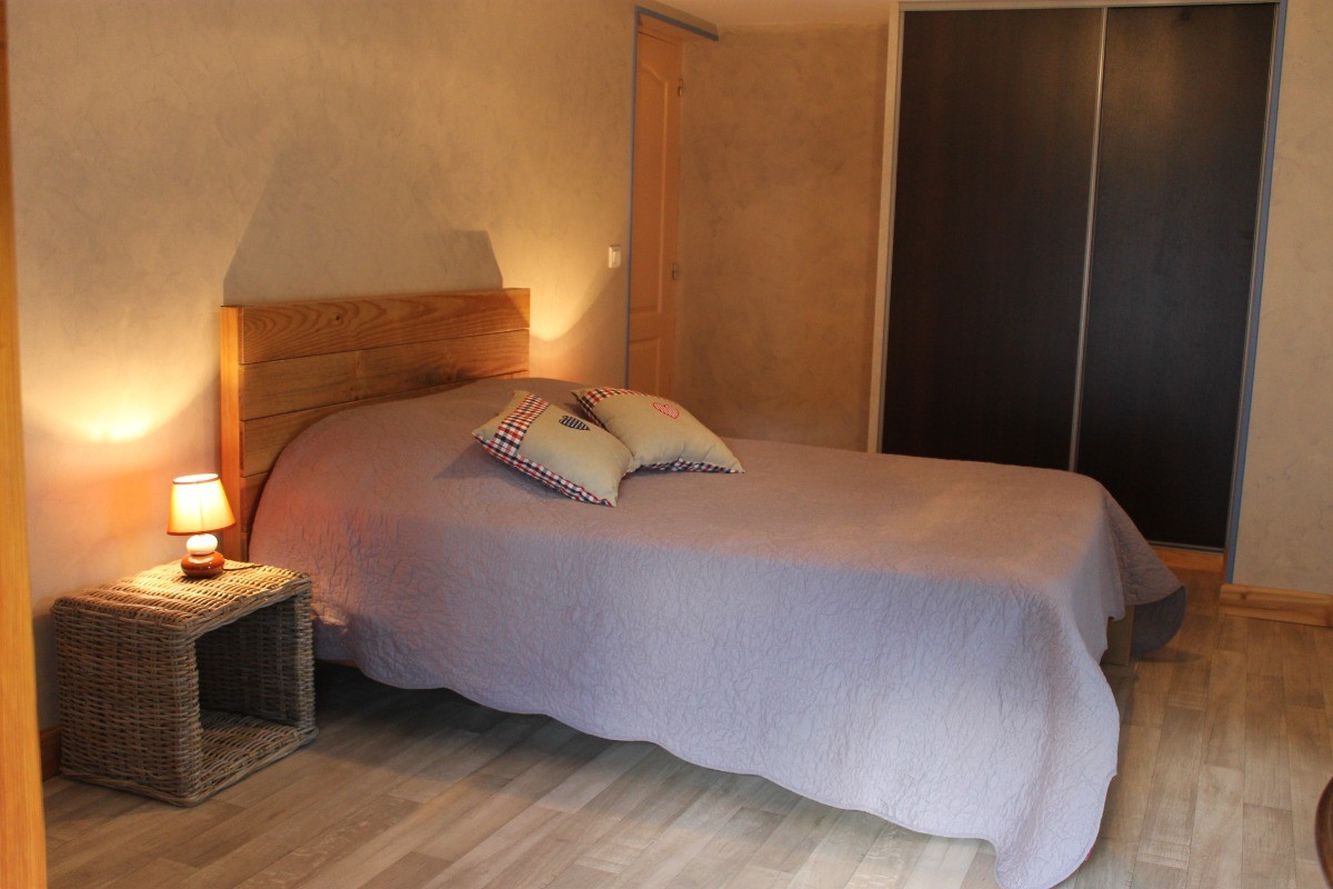 Chambre n°2 étage  - Gîte Chez Claude et Béatrice