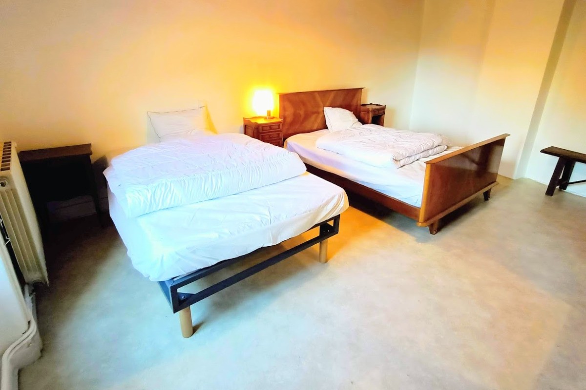 Chambre côté cour (pour les enfants ou amis)