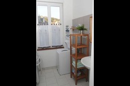 Lave linge dans la salle d’eau au 1er étage