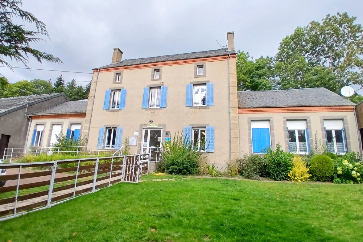 Mazoires - Cézallier - Gîte