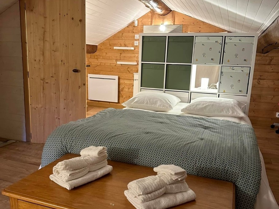 Chambre2 avec 2 lits doubles 2ème étage