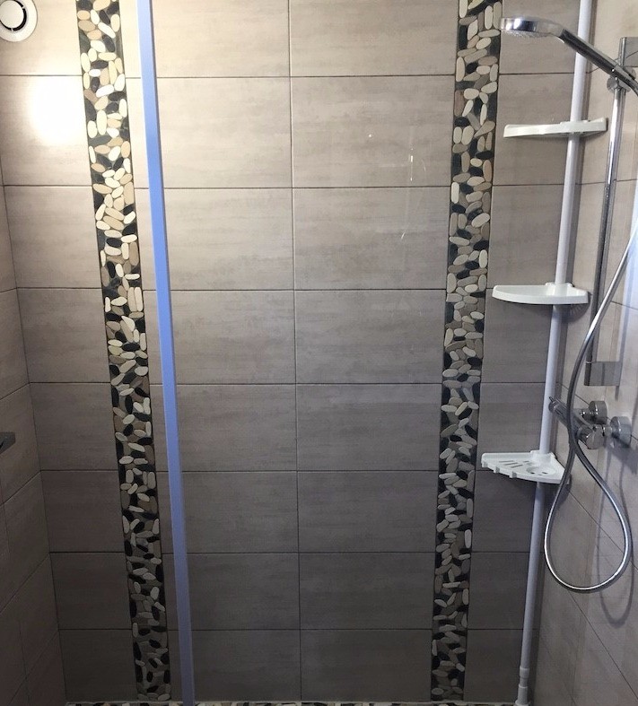 SALLE D'EAU - DOUCHE