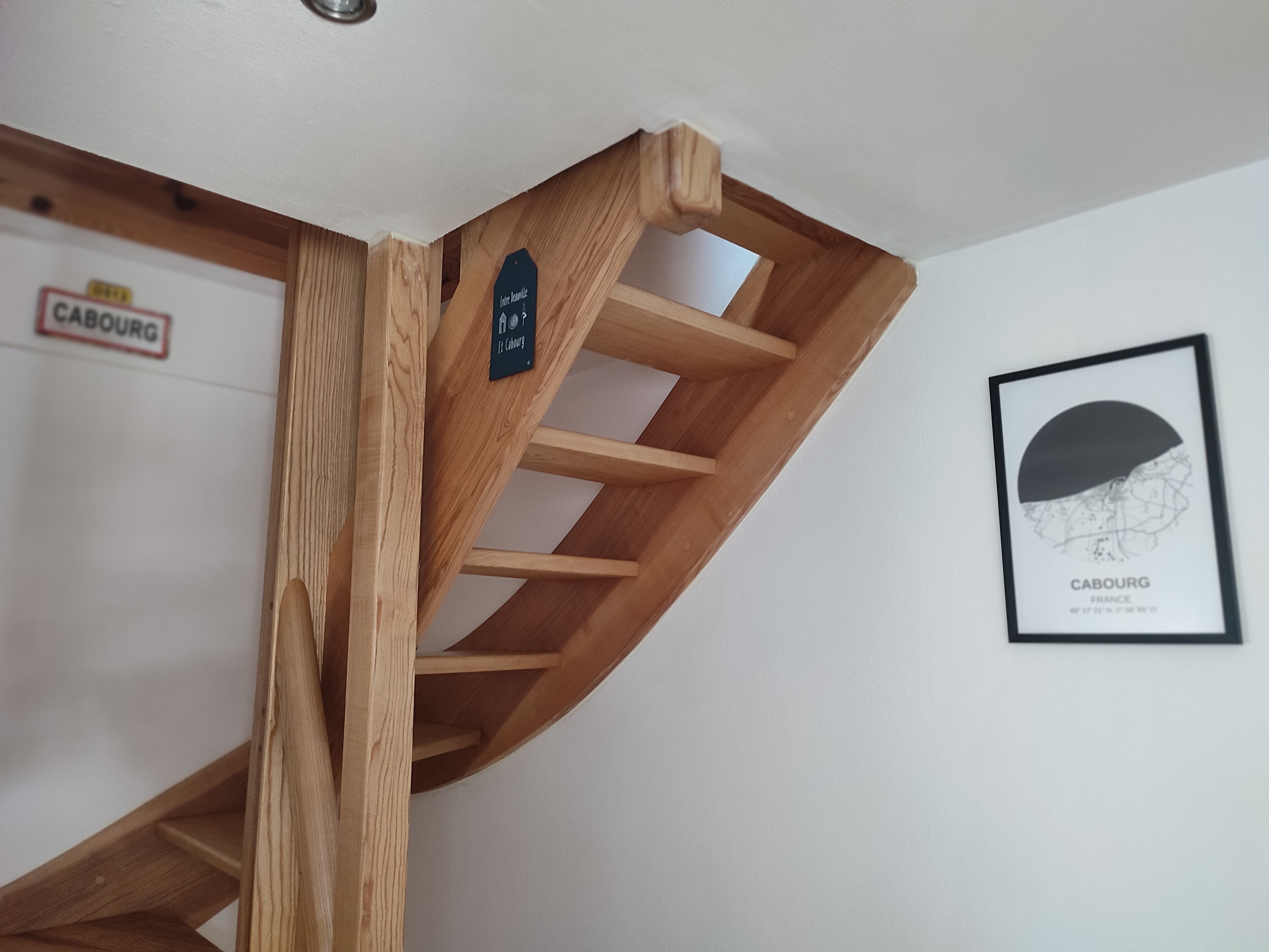 Escalier accés 2nd étage