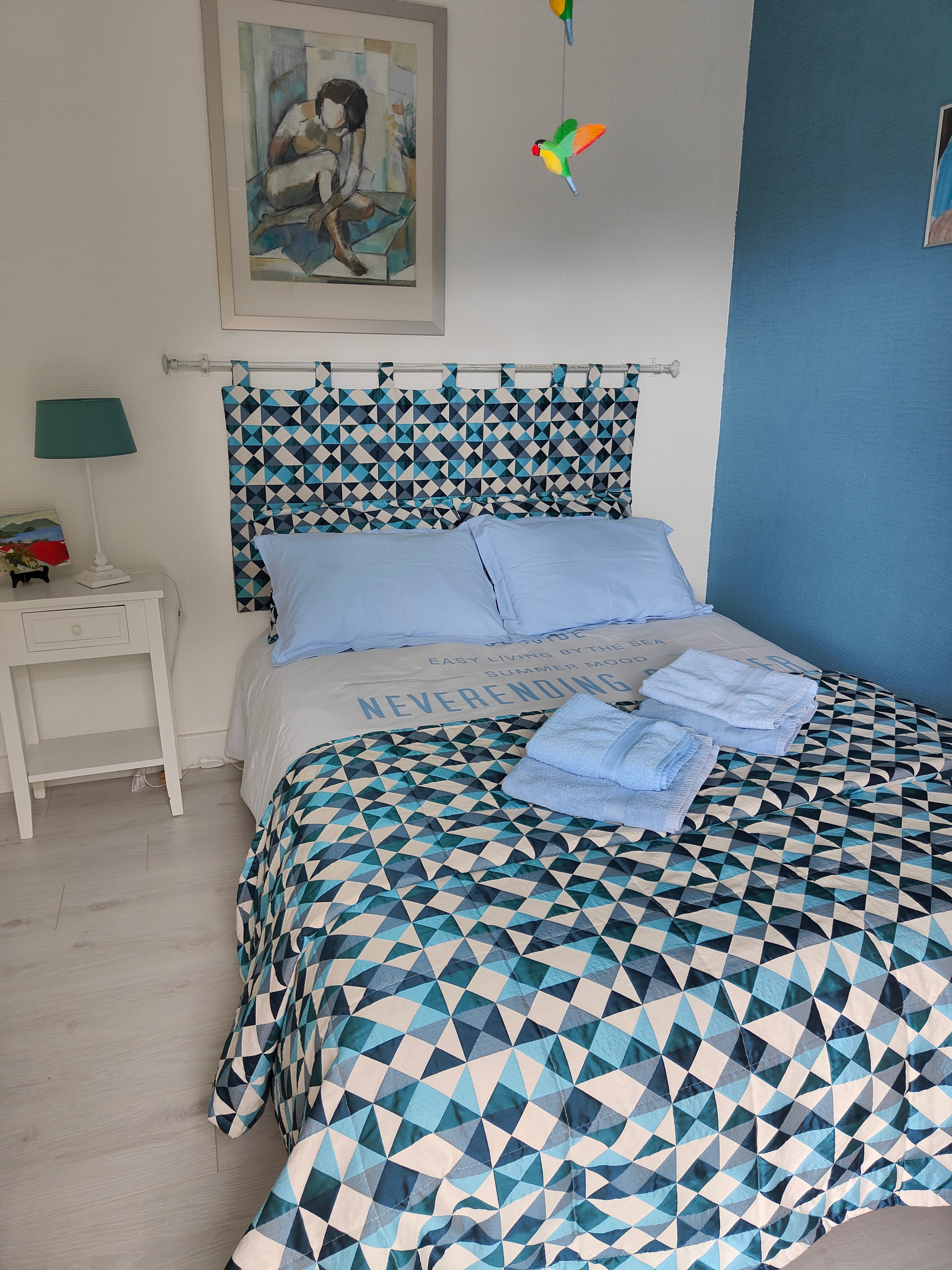 blue room