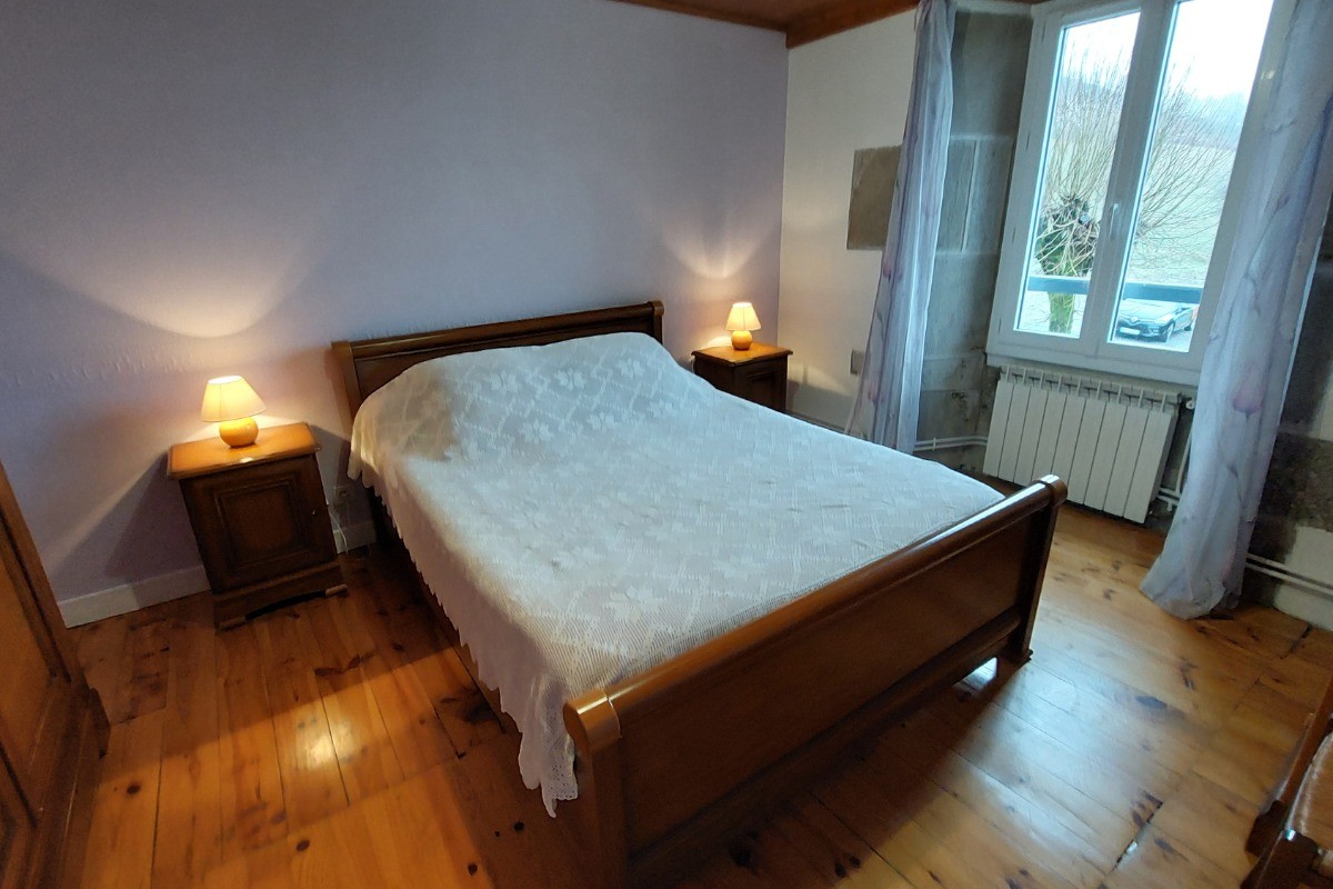 Chambre 2 avec lit en 140