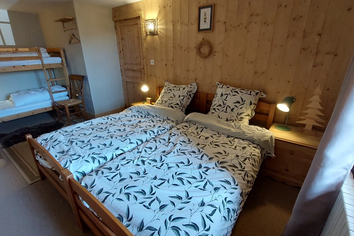 Chambre 3 - 4 lits 90*200