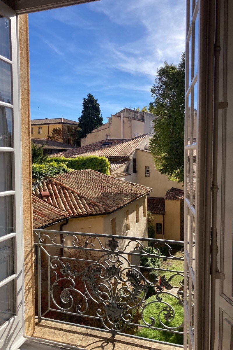 Crédit SERGENT - vue sur les toits d'Aix-en-Provence