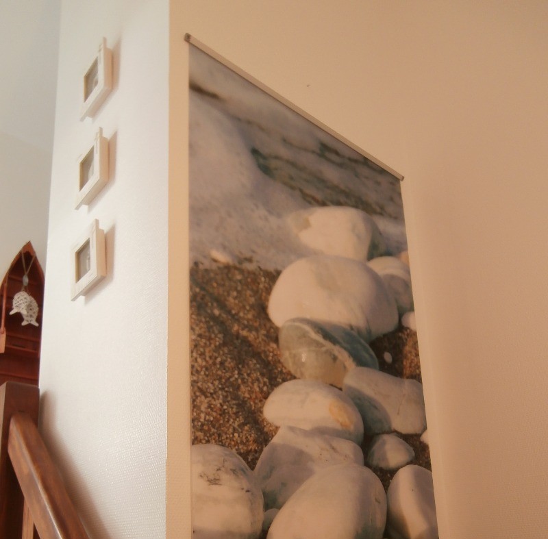 access to the lower level, marine atmosphere