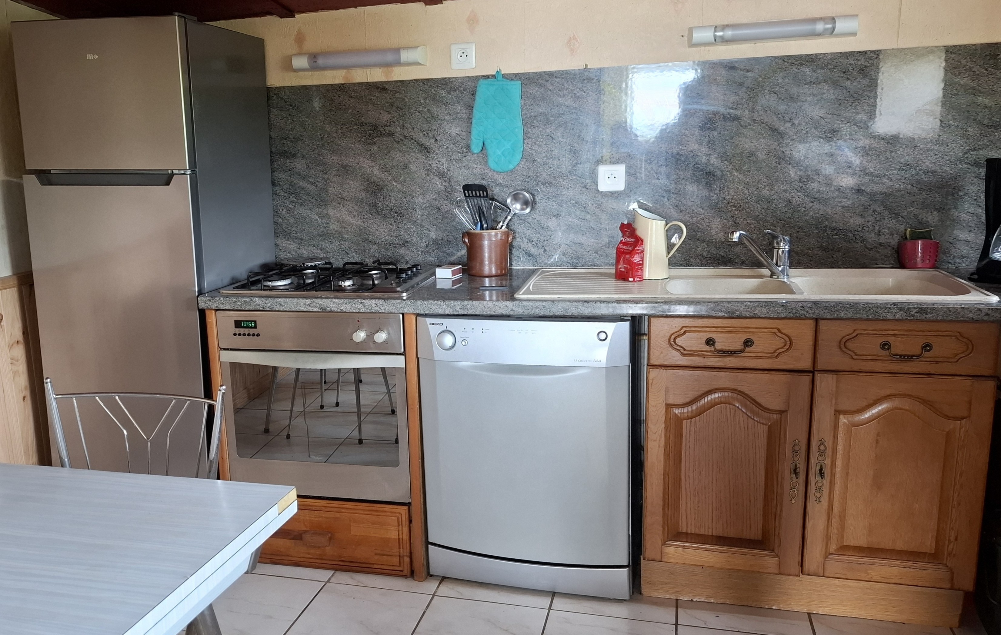 Cuisine avec espace repas