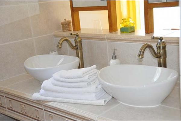 Vasque salle d'eau - Saint - Sulpice - Tarn -