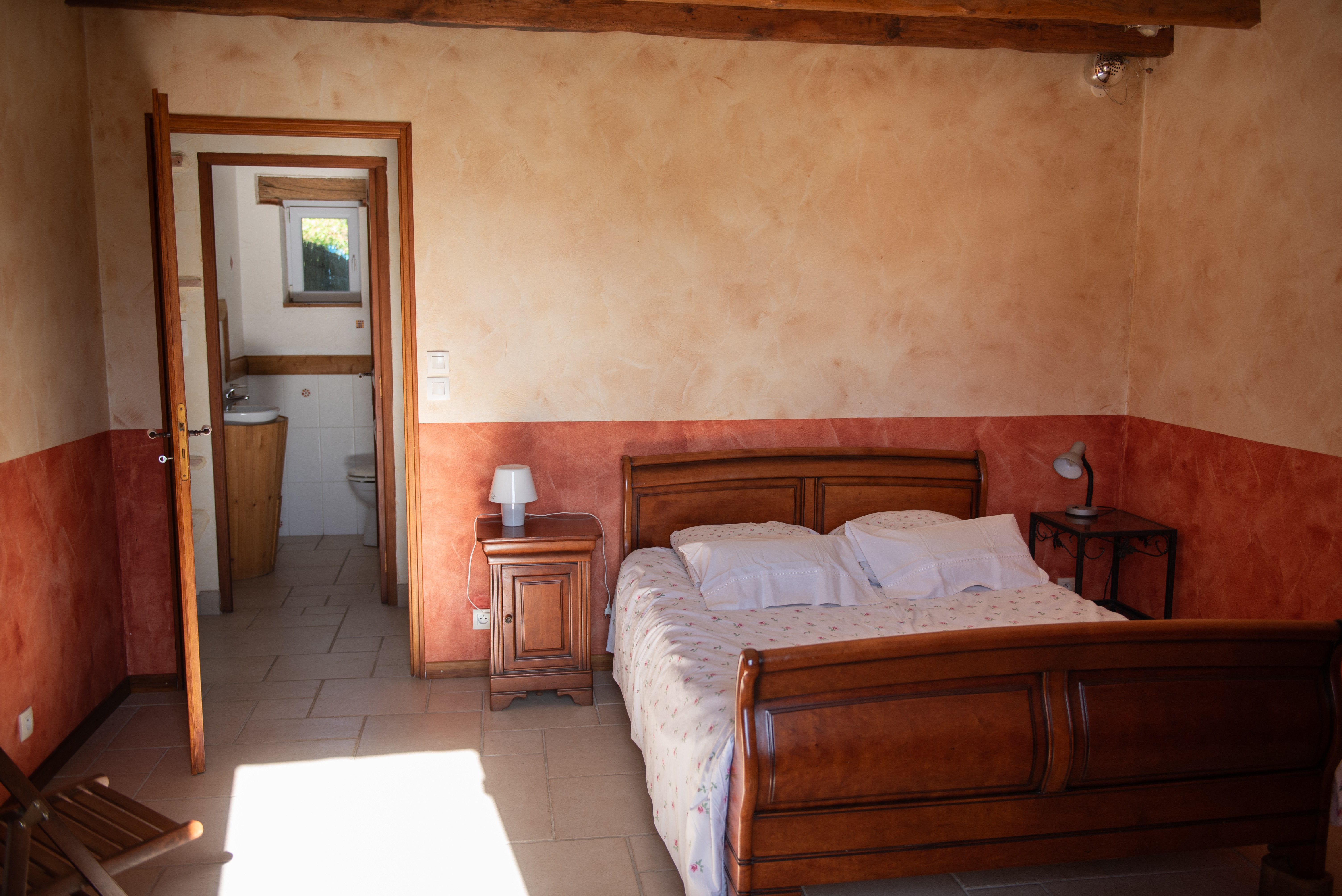 1ère chambre RDC lit double