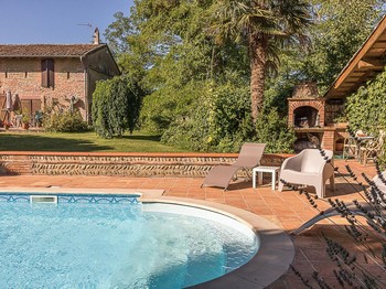 Communal swimming pool