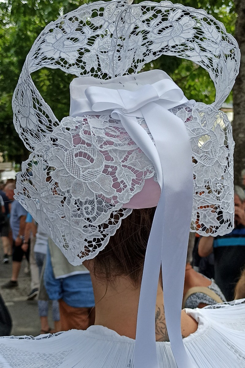 Les coiffes de la région de Bannalec