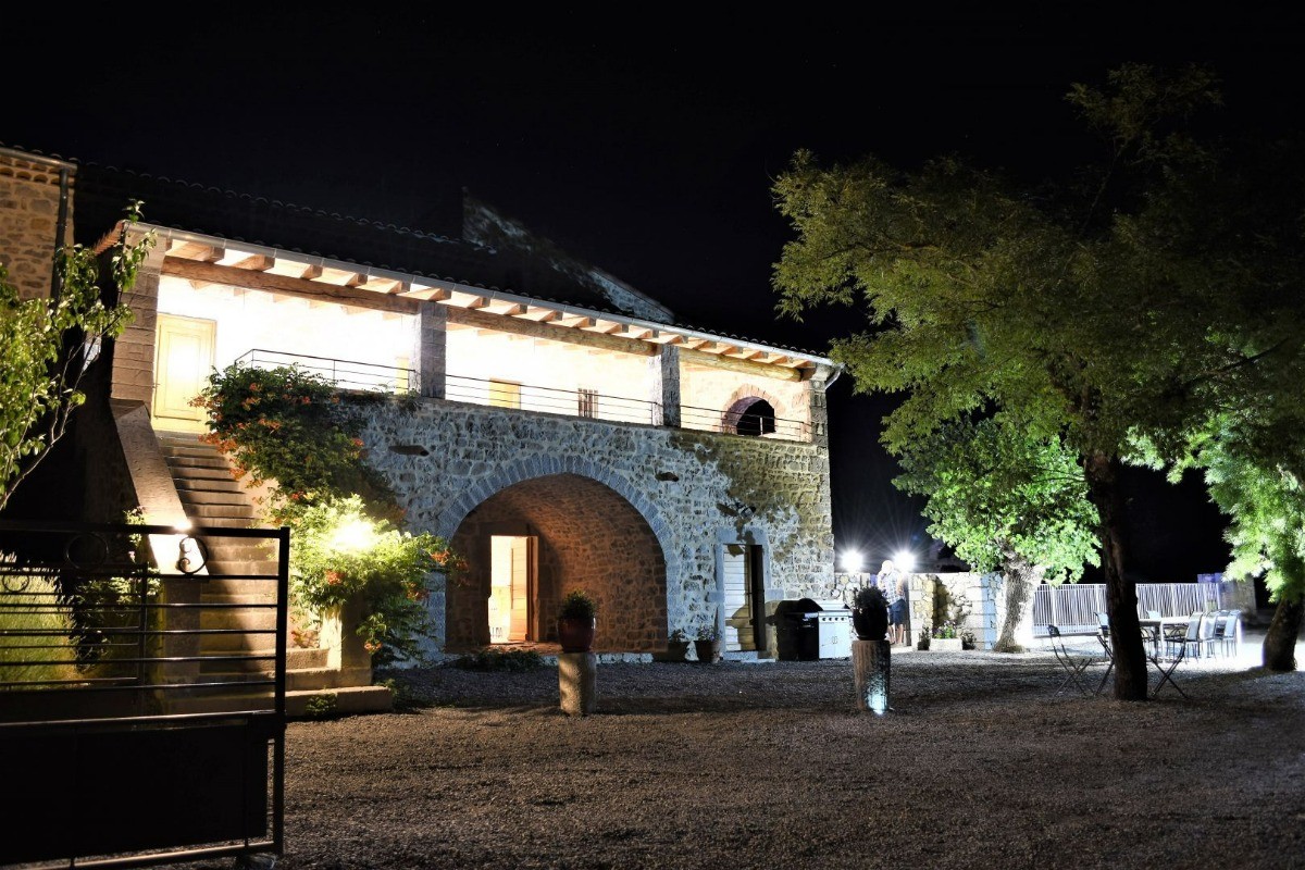 Domaine de Miegessolle - magnifique mas avec piscine privative en Ardèche méridionale
