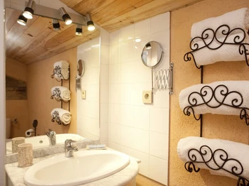 Salle de bains chambre Terre d'Argile - VIRAC - Tarn