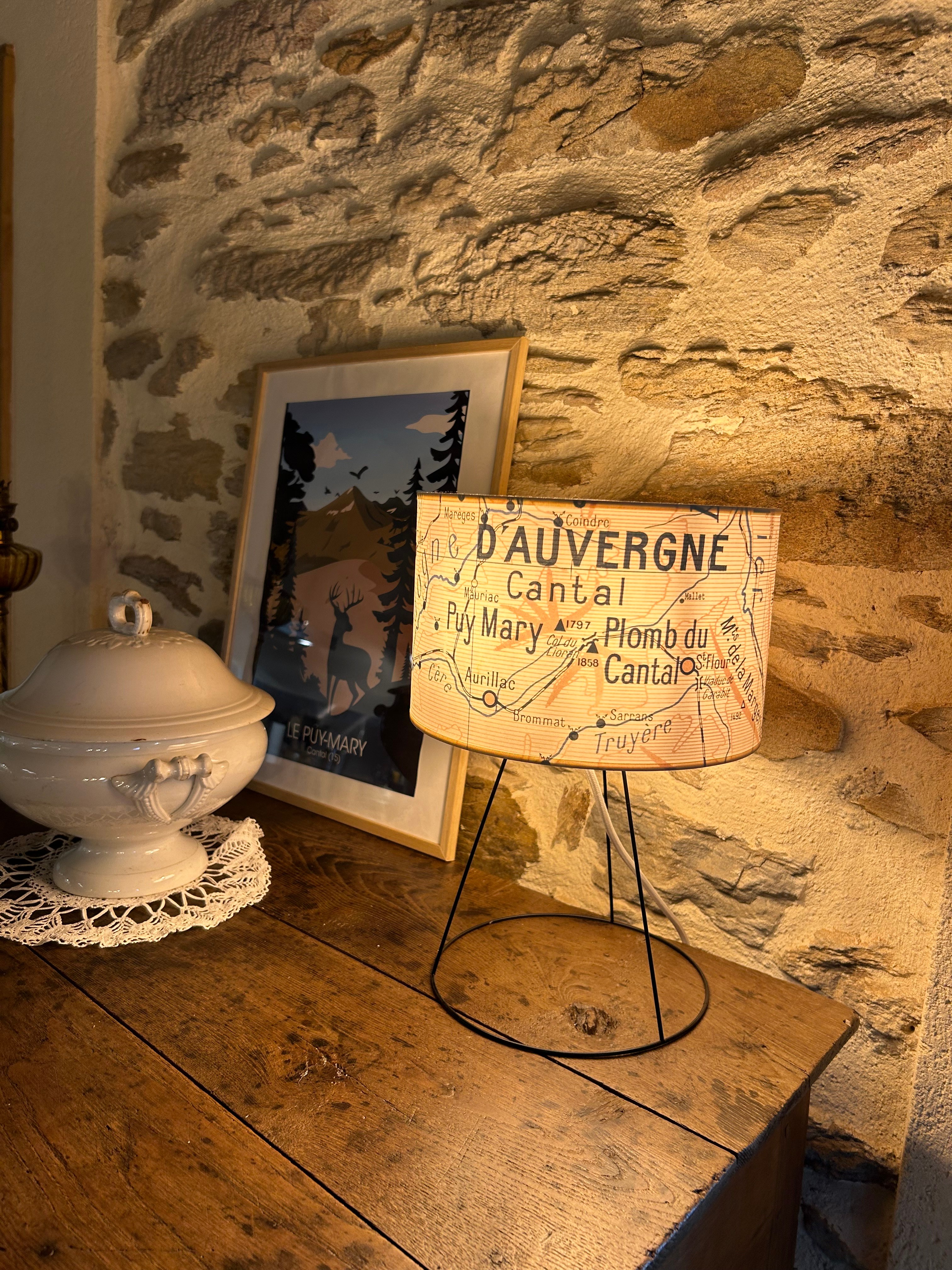 Décoration soignée et chaleureuse pour ce gite de groupe