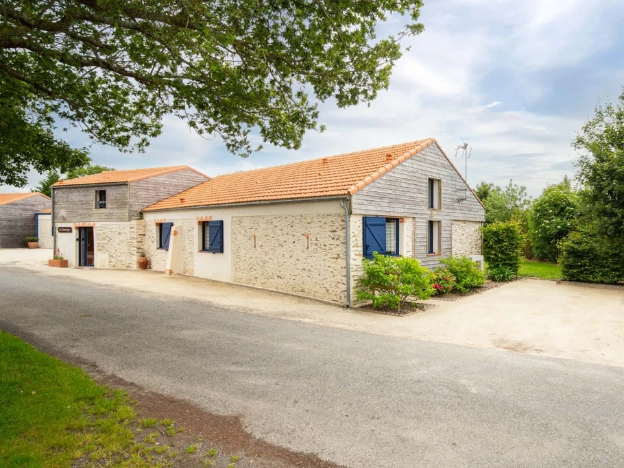 Frontage and private parking.