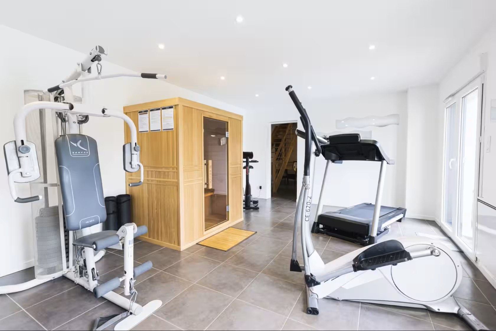 Fitness room with communal sauna – Chalet Emma, with views of Gérardmer and its lake