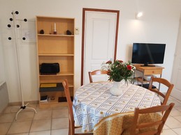Ground floor living room with kitchen, lounge and living room