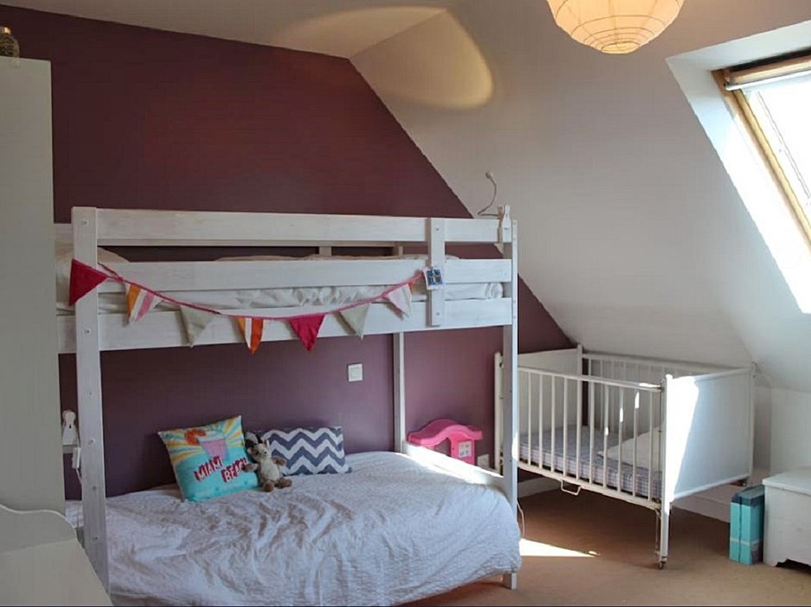 Upstairs: Bedroom 3 with 2 bunk beds + cot